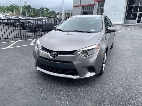 Used 2014 Toyota Corolla LE FWD image 4