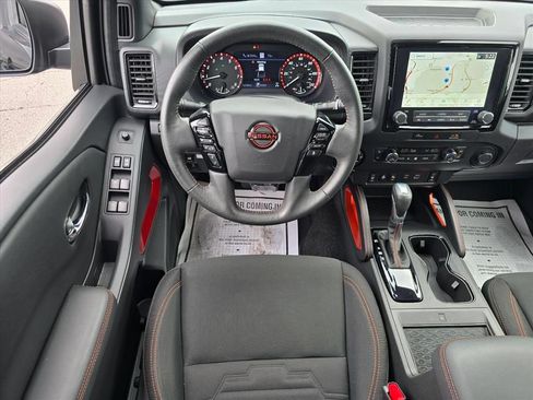 Used 2023 Nissan Frontier PRO-4X w/ Pro Convenience Package AWD/4WD image 15