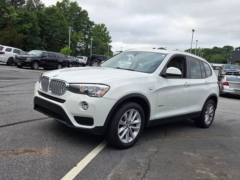 Used 2017 BMW X3 sDrive28i RWD image 3