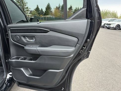 Used 2024 Honda Pilot Elite image 25