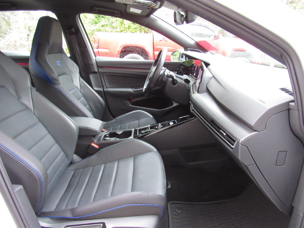 Used 2024 Volkswagen Golf R AWD/4WD image 18