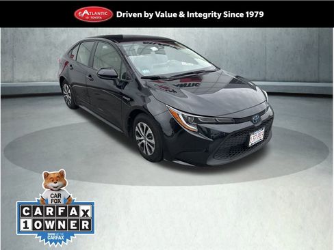Used 2020 Toyota Corolla LE image 1