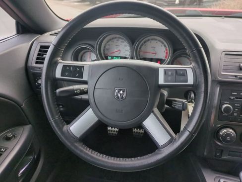 Used 2009 Dodge Challenger R/T image 21