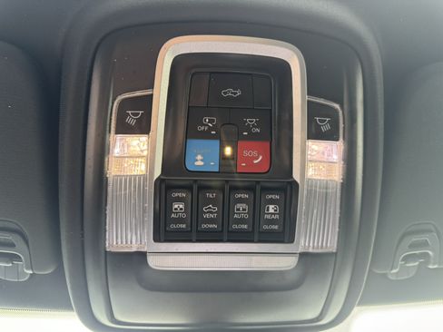 Used 2026 RAM 1500 Limited AWD/4WD image 30