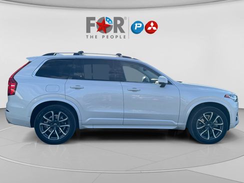 Used 2016 Volvo XC90 T6 Momentum w/ Momentum Plus Package AWD/4WD image 6