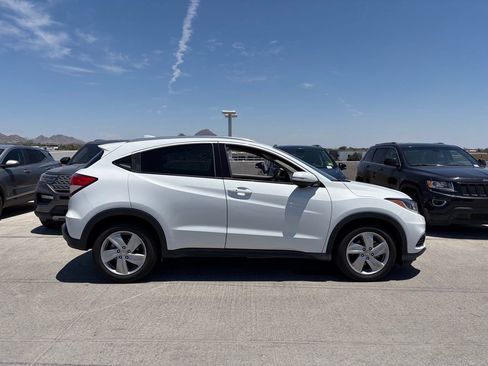 Used 2019 Honda HR-V EX-L image 3