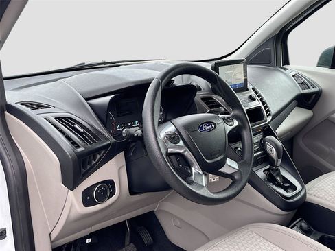 Used 2022 Ford Transit Connect XLT FWD image 9