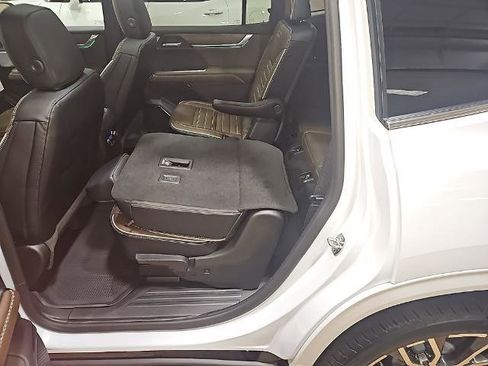 New 2026 GMC Acadia Denali Ultimate w/ LPO, All-Weather Package image 25