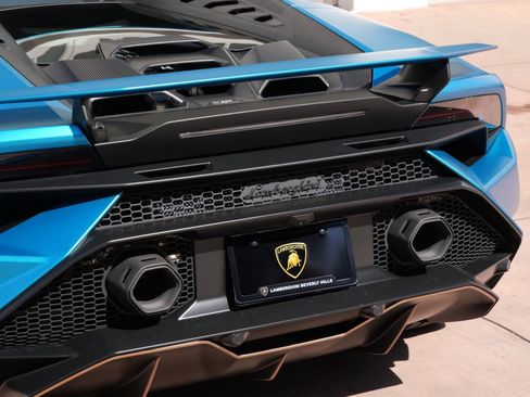 Used 2024 Lamborghini Huracan Tecnica image 21