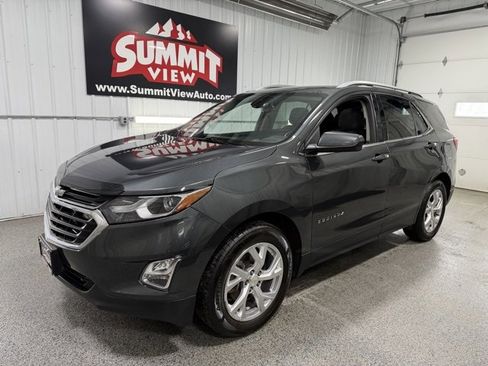Used 2020 Chevrolet Equinox LT image 1