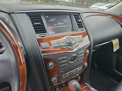 Used 2017 INFINITI QX80 4WD w/ Deluxe Technology Package image 33