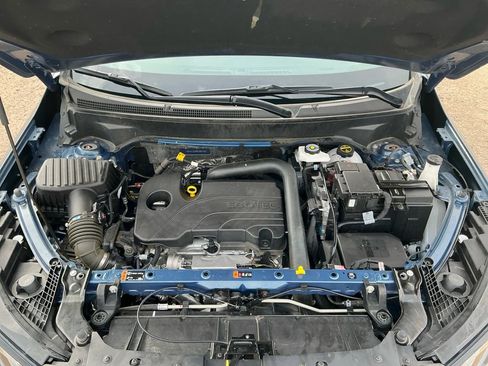 Used 2024 GMC Terrain SLE image 25