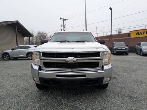 Used 2008 Chevrolet Silverado 2500 LT w/ 1LT Convenience Package image 2