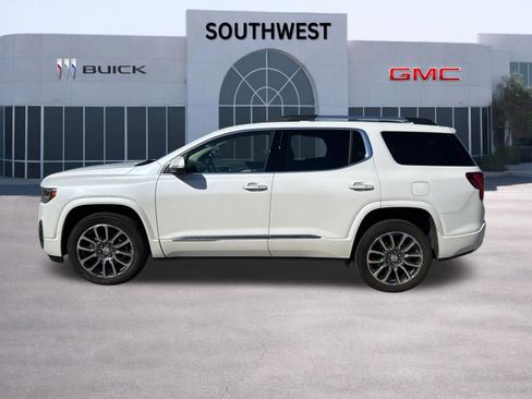 Used 2022 GMC Acadia Denali w/ Denali Technology Package image 8