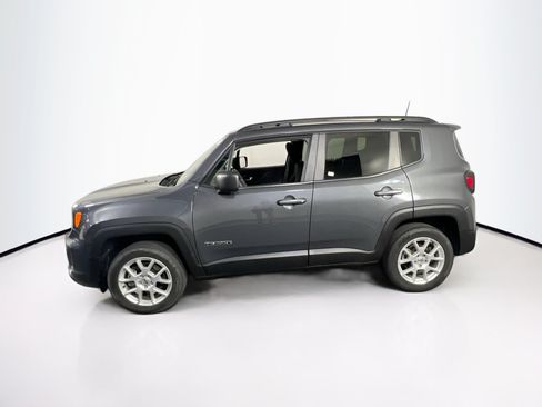 Used 2022 Jeep Renegade Latitude AWD/4WD image 8