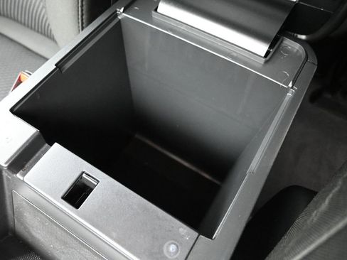 Certified 2022 Ford Explorer XLT image 23