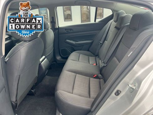 Used 2024 Nissan Altima 2.5 SV FWD image 15