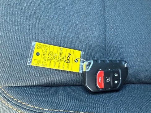 Used 2025 Jeep Wrangler Unlimited Sahara w/ Safety Group image 16