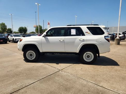 Certified 2023 Toyota 4Runner TRD Off-Road Premium w/ Off Road Premium Plus Package AWD/4WD image 4