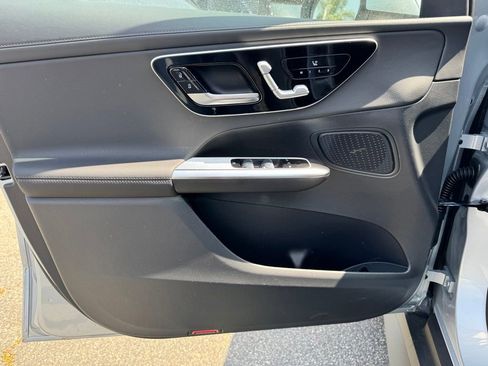 New 2025 Mercedes-Benz GLC 350e GLC 350e image 17