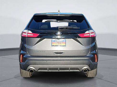 Used 2023 Ford Edge Titanium image 4