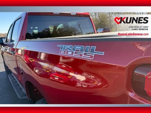 Used 2021 Chevrolet Silverado 1500 LT Trail Boss image 8
