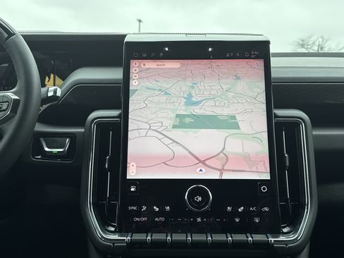 New 2026 GMC Yukon XL Elevation w/ Elevation Premium Package image 31