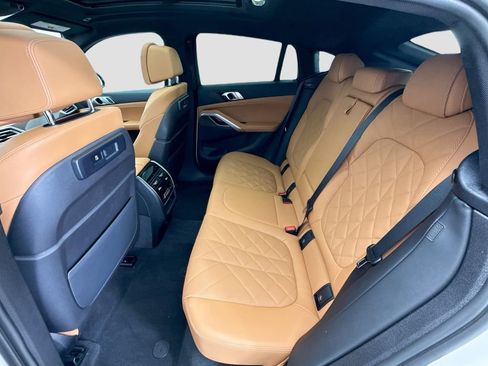 Used 2023 BMW X6 xDrive40i w/ M Sport Package AWD/4WD image 20