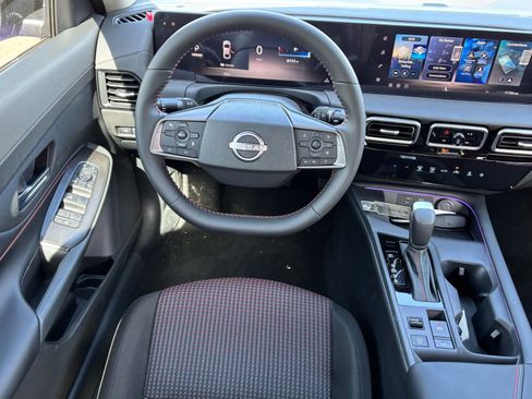 New 2026 Nissan Sentra SR w/ Floor Mat Package image 13