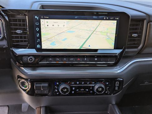 Used 2025 Chevrolet Silverado 1500 High Country AWD/4WD image 27