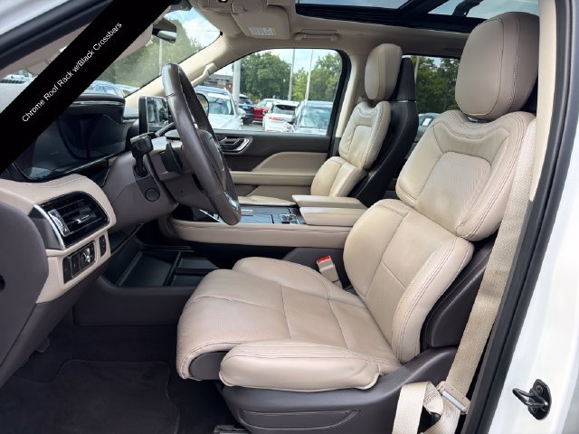 Certified 2024 Lincoln Navigator Reserve AWD/4WD image 12
