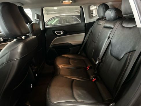 Used 2022 Jeep Compass Limited image 24