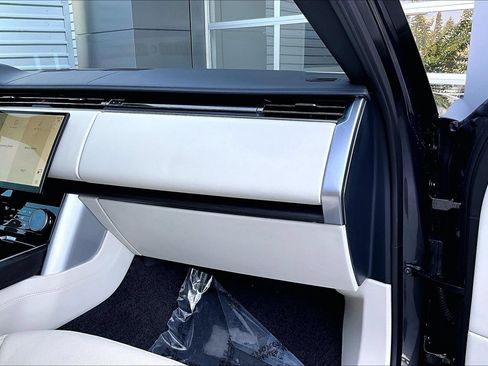 Certified 2023 Land Rover Range Rover SE AWD/4WD image 15