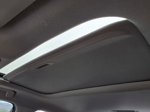 Certified 2025 Nissan Sentra SR w/ SR Premium Package image 23