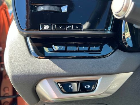 Used 2023 Lexus RX 500h F Sport w/ Accessory Package (Z1) AWD/4WD image 39