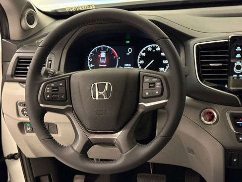 New 2026 Honda Ridgeline RTL image 15