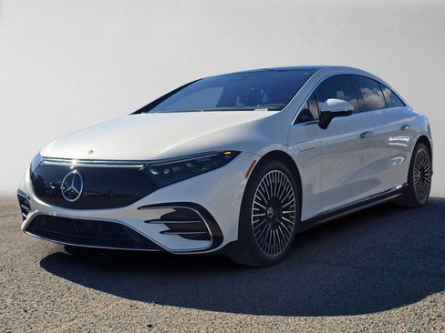 Used 2022 Mercedes-Benz EQS 450+ Sedan image 7