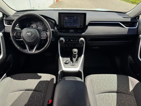 Certified 2022 Toyota RAV4 XLE w/ Convenience Package AWD/4WD image 12