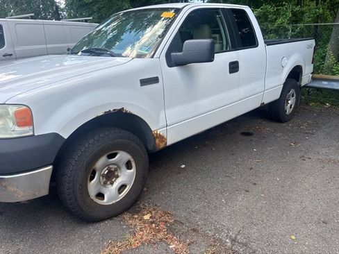 Used 2005 Ford F150 STX AWD/4WD image 3