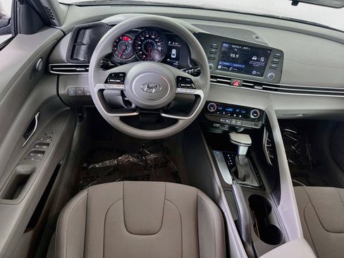 Used 2023 Hyundai Elantra SEL FWD image 20
