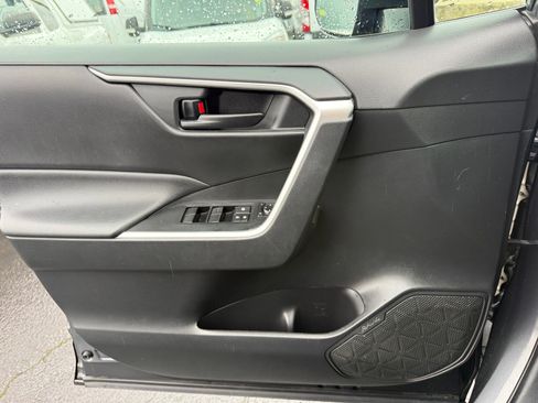 Used 2020 Toyota RAV4 LE w/ All Weather Liner Package image 26