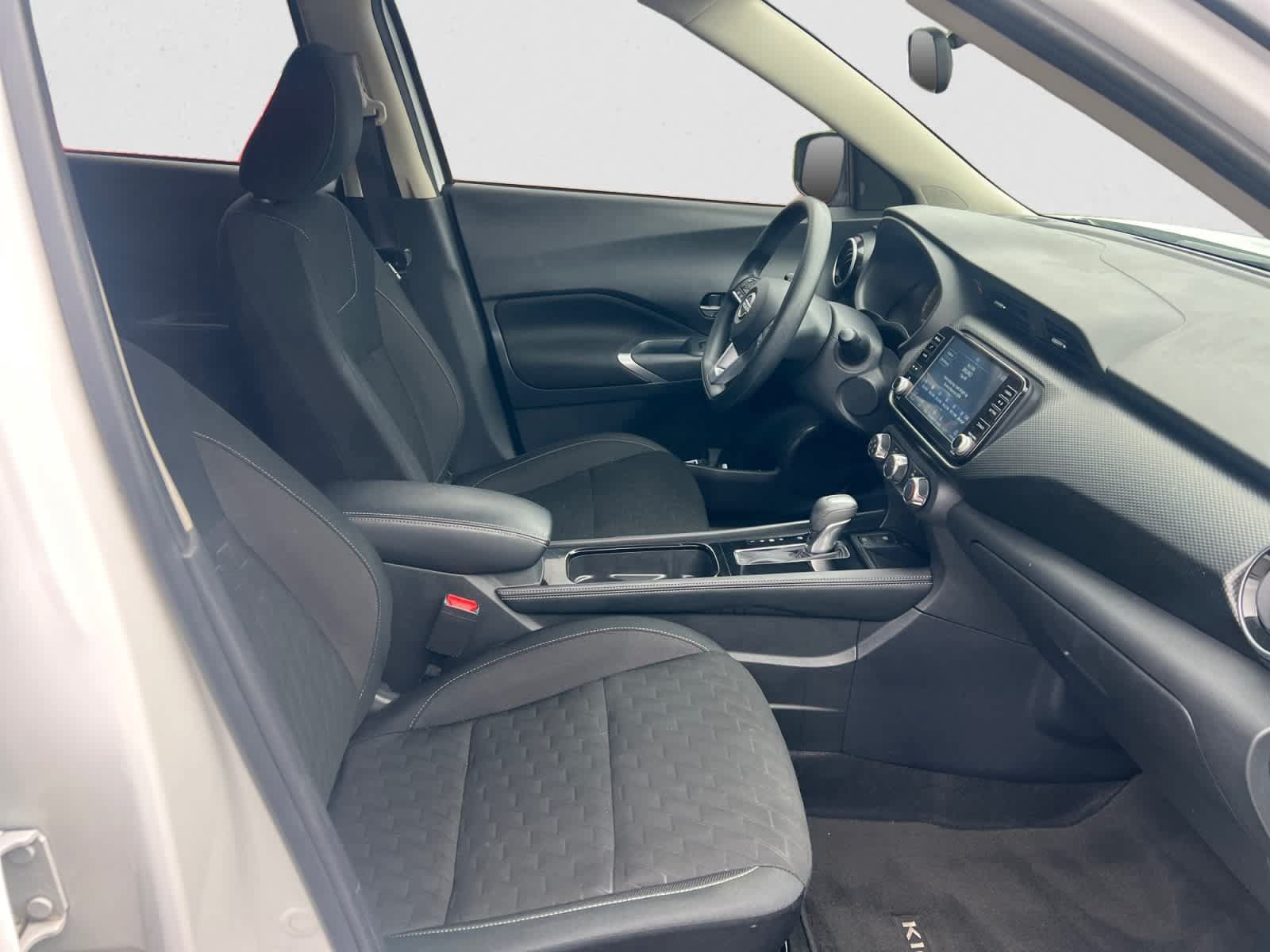 Certified 2024 Nissan Kicks SV FWD image 15