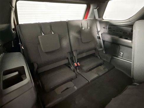 Certified 2025 Toyota 4Runner SR5 AWD/4WD image 38