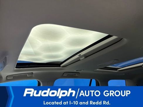 Used 2023 GMC Acadia SLT w/ Preferred Package image 30