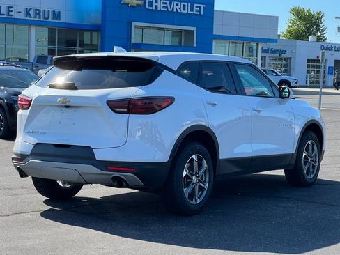 Used 2023 Chevrolet Blazer LT AWD/4WD image 40
