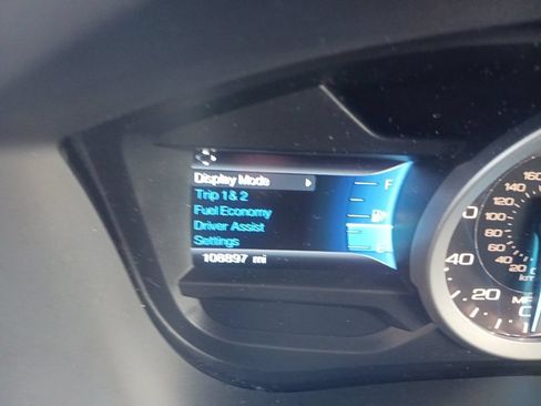 Used 2015 Ford Explorer XLT w/ Equipment Group 202A FWD image 19