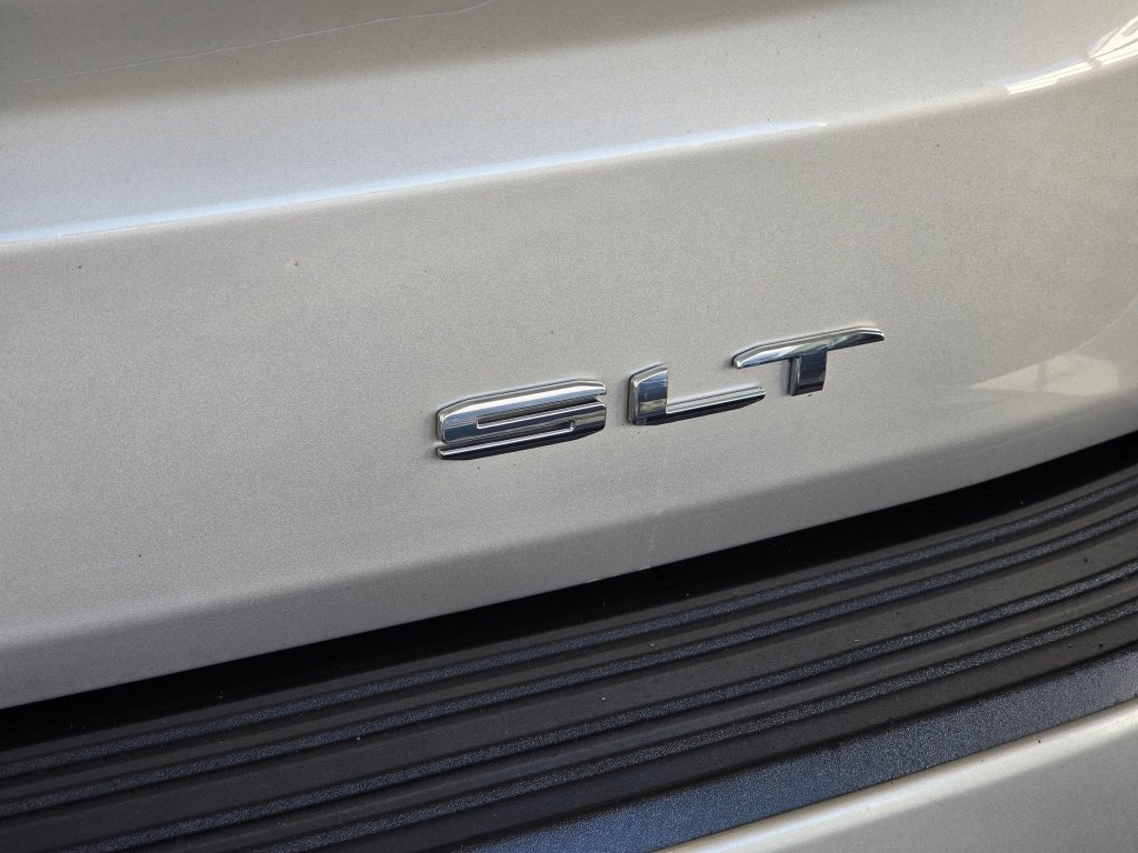 Used 2021 GMC Yukon XL SLT w/ SLT Premium Package AWD/4WD image 14