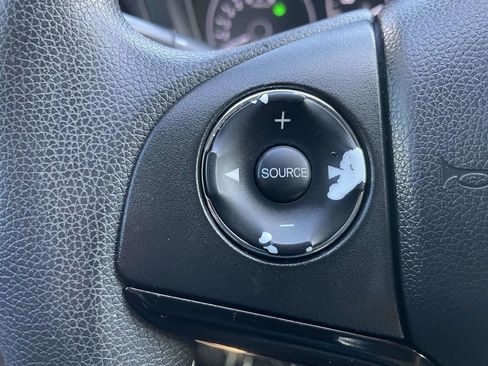 Used 2016 Honda HR-V LX image 31