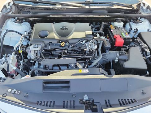 Used 2022 Toyota Camry LE FWD image 27