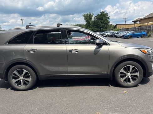 Used 2016 Kia Sorento EX w/ EX Premium Package AWD/4WD image 4